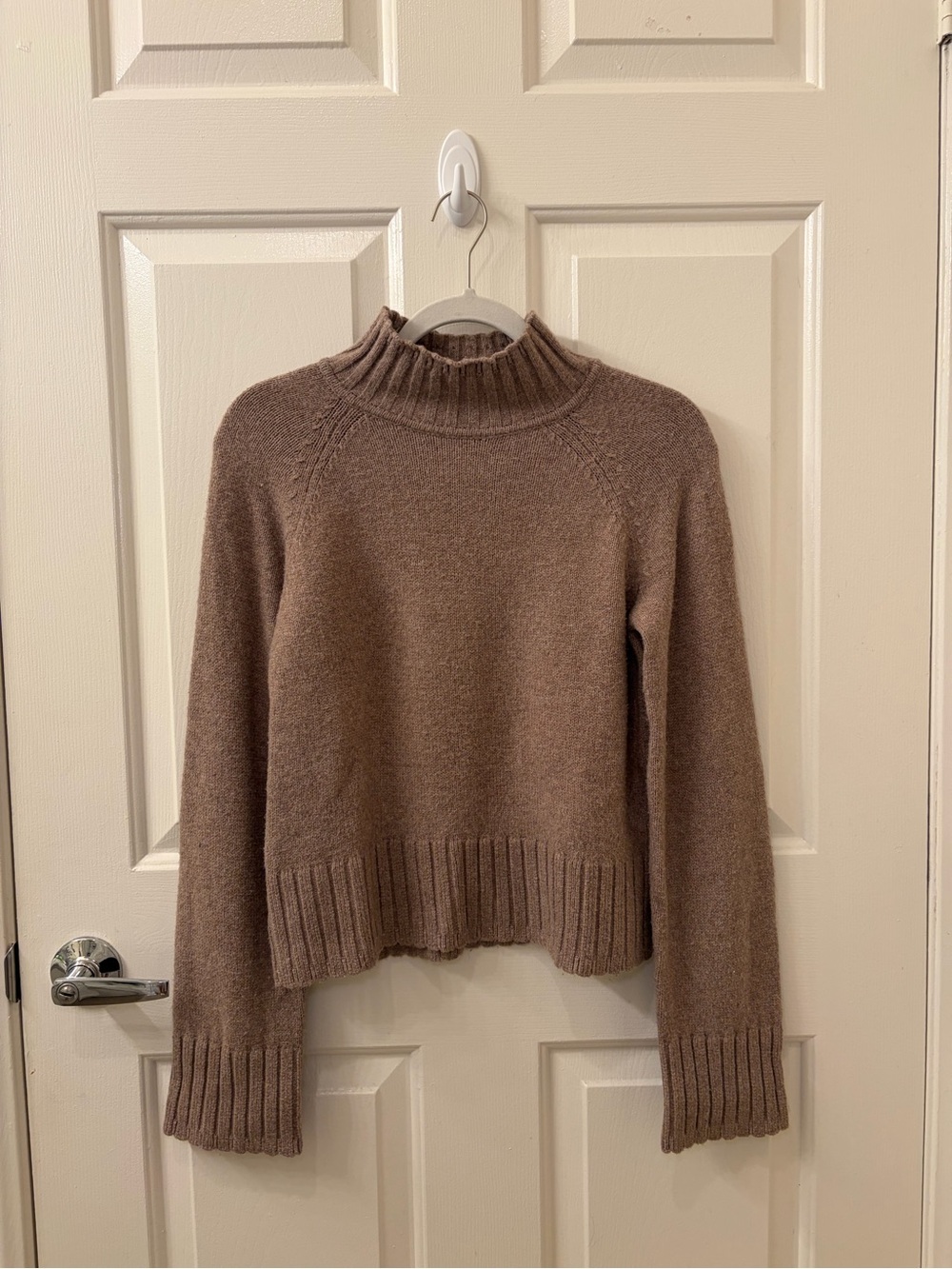 GAP Scallop Edge Funnel Neck Brown Sweater XS
